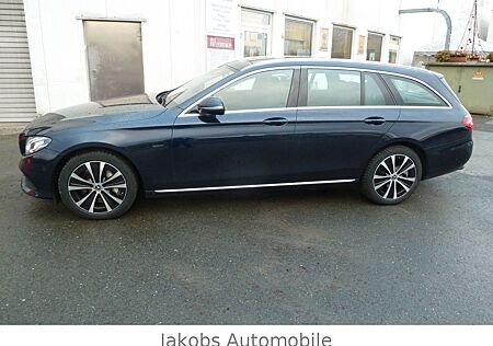 Mercedes-Benz E 300 de Avantgarde 9G Tronic Panorama Leder LED