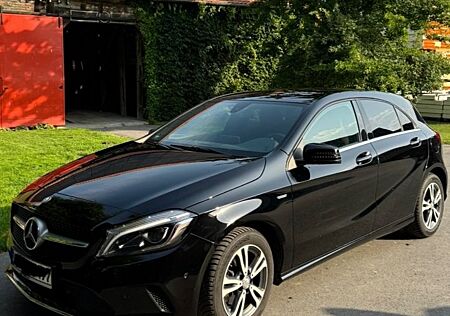 Mercedes-Benz A 200 d 4MATIC Style DCT Style