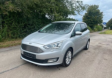 Ford Grand C-Max Titanium