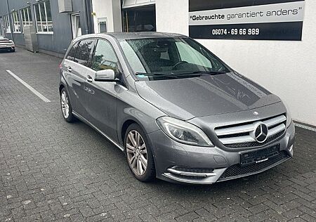 Mercedes-Benz B 200 CDI Automatik/Navi/Bi-Xenon/Sport Paket