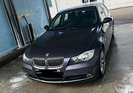 BMW 325d -