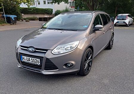 Ford Focus 1,0 EcoBoost 92kW Trend Turnier Trend AHK