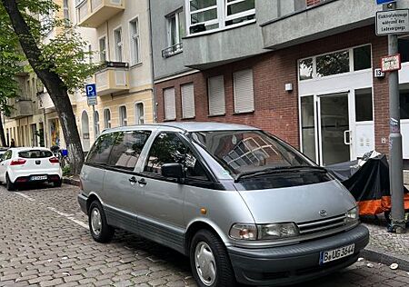Toyota Previa 2.5i 8Sitzer - Tüv Neu!