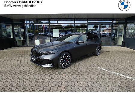 BMW i5 eDRIVE40 Touring M Sportpaket Pro Pano Bowers