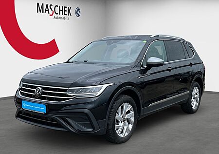 VW Tiguan Allspace Volkswagen Life 2.0 TDI DSG AHK 7-Sitze Nav