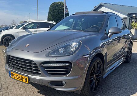 Porsche Cayenne 4.8 GTS panorama dach 2012 421PK V8 voll