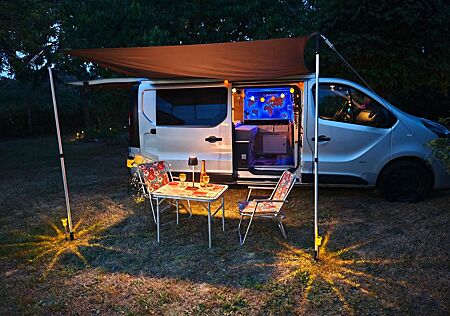 Opel Vivaro mit Camper Zulassung.