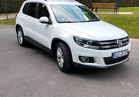 VW Tiguan Volkswagen 2.0 TDI SCR 81 BMT LOUNGE Sport & Sty...
