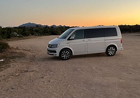 VW T6 Multivan Volkswagen *Vollausstattung* TÜV/AU *NEU*