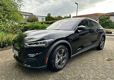 Ford Mustang Mach-E Panoramadach, 360°, ACC, B&O, RWD