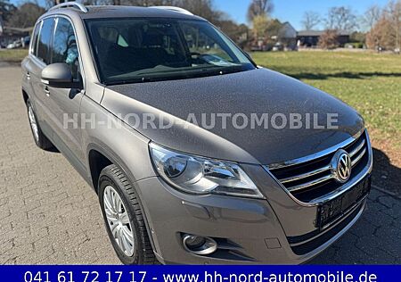 VW Tiguan Volkswagen Team 4Motion /AUTOMATIK/KLIMAAUTOMATIK/