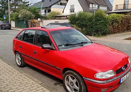 Opel Astra 1.6 16V CC