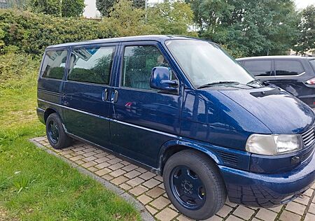 VW T4 Caravelle Volkswagen 2.5 TDI 111kW Standard