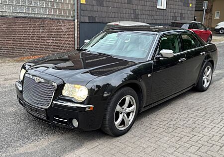 Chrysler 300C 3.0 CRD XENON NAVI LEDER