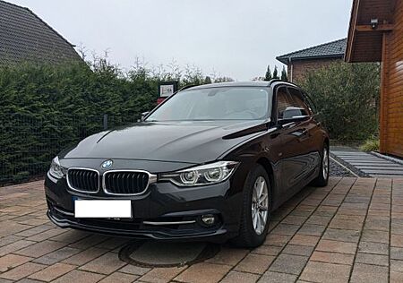 BMW 320i Sport Line Automatic Spo...