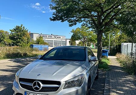 Mercedes-Benz CLA 220 gebraucht kaufen Mercedes-Benz CLA 220 CDI Urban 7G-DCT