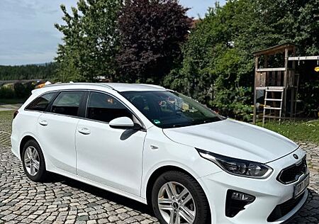 Kia Cee'd Sportswagon 1.6 CRDi Spirit Sportswago...