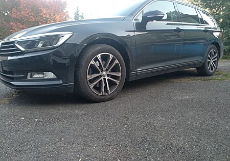 VW Passat Variant Volkswagen 2.0 TDI SCR Trendline Variant...