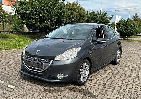 Peugeot 208 Allure/1. Hand/ SHZ/ Klima/Bluetooth/PDC H