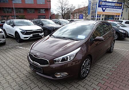 Kia Cee'd Sportswagon cee´d Sportswagon 1.6 Platinum Edition AHK, Pano