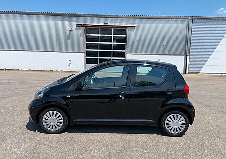 Toyota Aygo (X) Aygo AYGO Cool 1 Hand Lückenlos Scheckheft