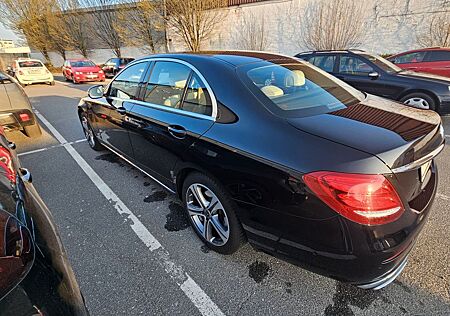 Mercedes-Benz E 400 d 4MATIC Schechheft,Garantie,HUD,STNDHZ