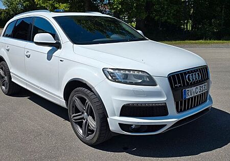 Audi Q7 3.0 TDI quattro*3 x Sline*7 Sitze *Standh.