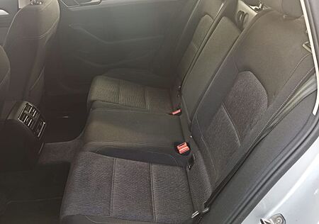 VW Passat Variant Volkswagen 2.0 TDI DSG BMT Comfortline V...