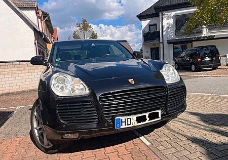 Porsche Cayenne Turbo 1.Hand / Rentnerfahrzeug