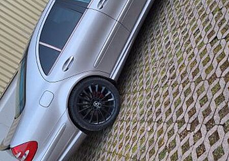 Mercedes-Benz E 320 CDI AVANTGARDE Avantgarde
