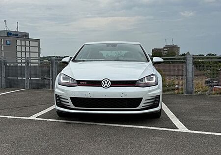 VW Golf Volkswagen 2.0 TSI DSG BMT GTI Performance GTI Per...