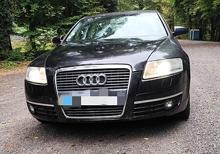 Audi A6 2.4 -