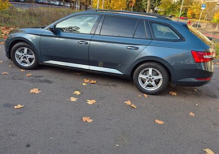 Skoda Superb 2.0 TDI SCR DSG ACTIVE Combi ACTIVE