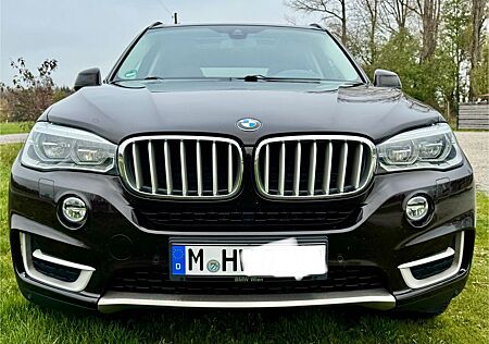BMW X5 xDrive40d - 1. Hand, 149.000km, Garagenwagen