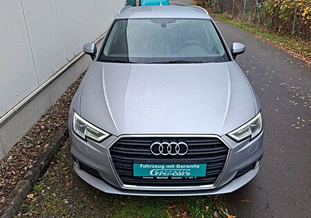 Audi A3 Sportback Sport XENON NAVI PDC SITZHEIZUNG