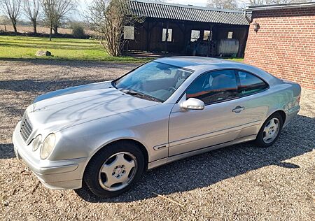 Mercedes-Benz CL 200