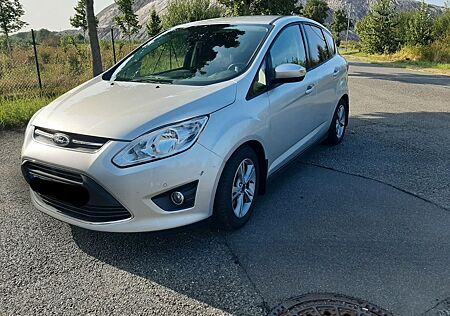 Ford C-Max 1,6 EcoBoost 110kW Titanium Titanium