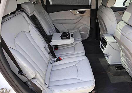 Audi Q7 S-Line 55 TFSI e qu exclusive / UPE 137.135,-