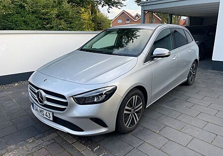 Mercedes-Benz B 200 scheckhaftgepflegter Garagenwagen