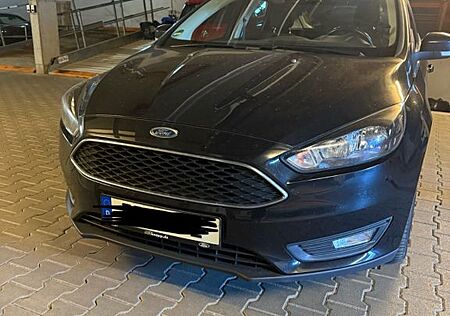 Ford Focus 1,0 EcoBoost 92kW Business Business