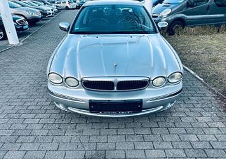 Jaguar X-Type 2.5 V6 Executive