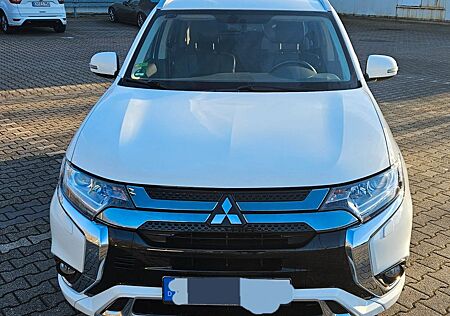 Mitsubishi Plug in Hybrid Outlander Plug-in Hybrid Outlander