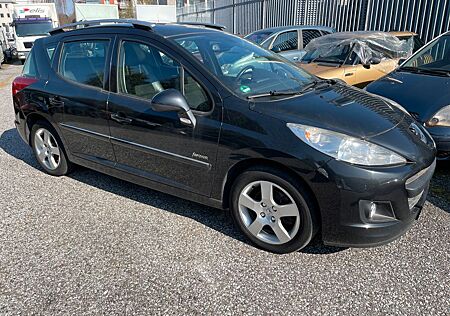 Peugeot 207 SW 1,6 HDi,Klima*Alufelgen*Panoramadach*