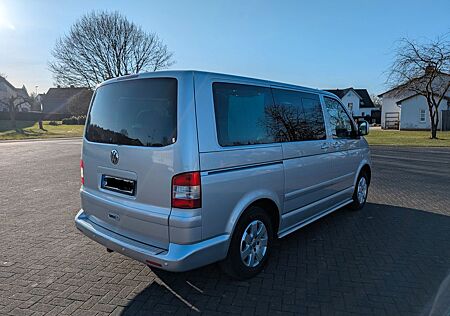 VW T5 Multivan Volkswagen / Beschreibung lesen!