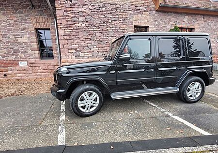 Mercedes-Benz G 350 D Schwarz-Metallic