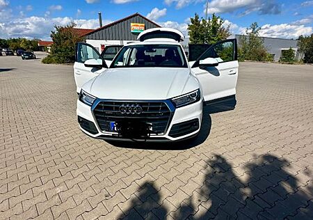 Audi Q5 40 TDI S tronic quattro -