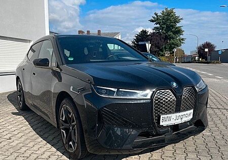 BMW iX 40 xDrive Sport