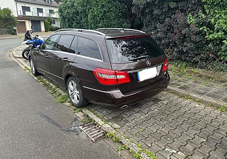 Mercedes-Benz E 300 CDI T BlueEFFICIENCY -Advantgarde Bj.2010.