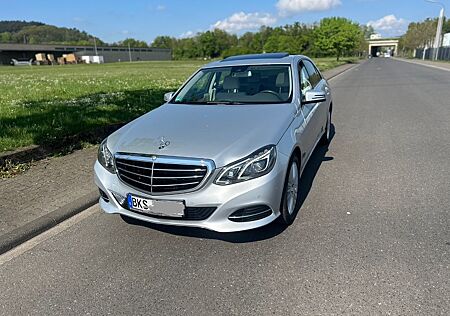 Mercedes-Benz E 300 BlueTEC HYBRID -2 Hand*Wenig Km*