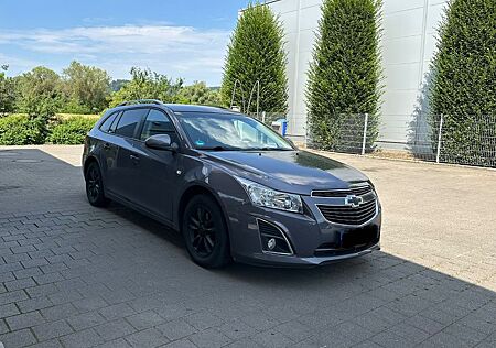 Chevrolet Cruze Kombi 1,7L Diesel 6-Gang Tüv12/27 Gepflegt